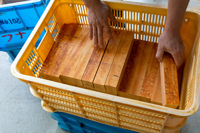 細角ちらし(ほそかくちらし) 21~23cm 【若狭塗箸】