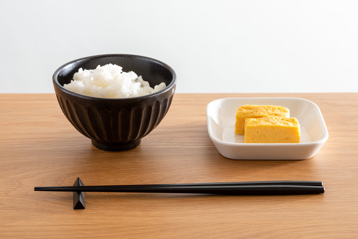 黒燿八角(こくようはちかく) 20~24.5cm 専用箸置き・専用ボックス付き 【若狭塗箸】