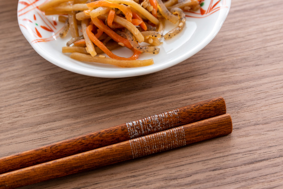 三角銀糸(さんかくぎんし)22~24cm 【若狭塗箸】