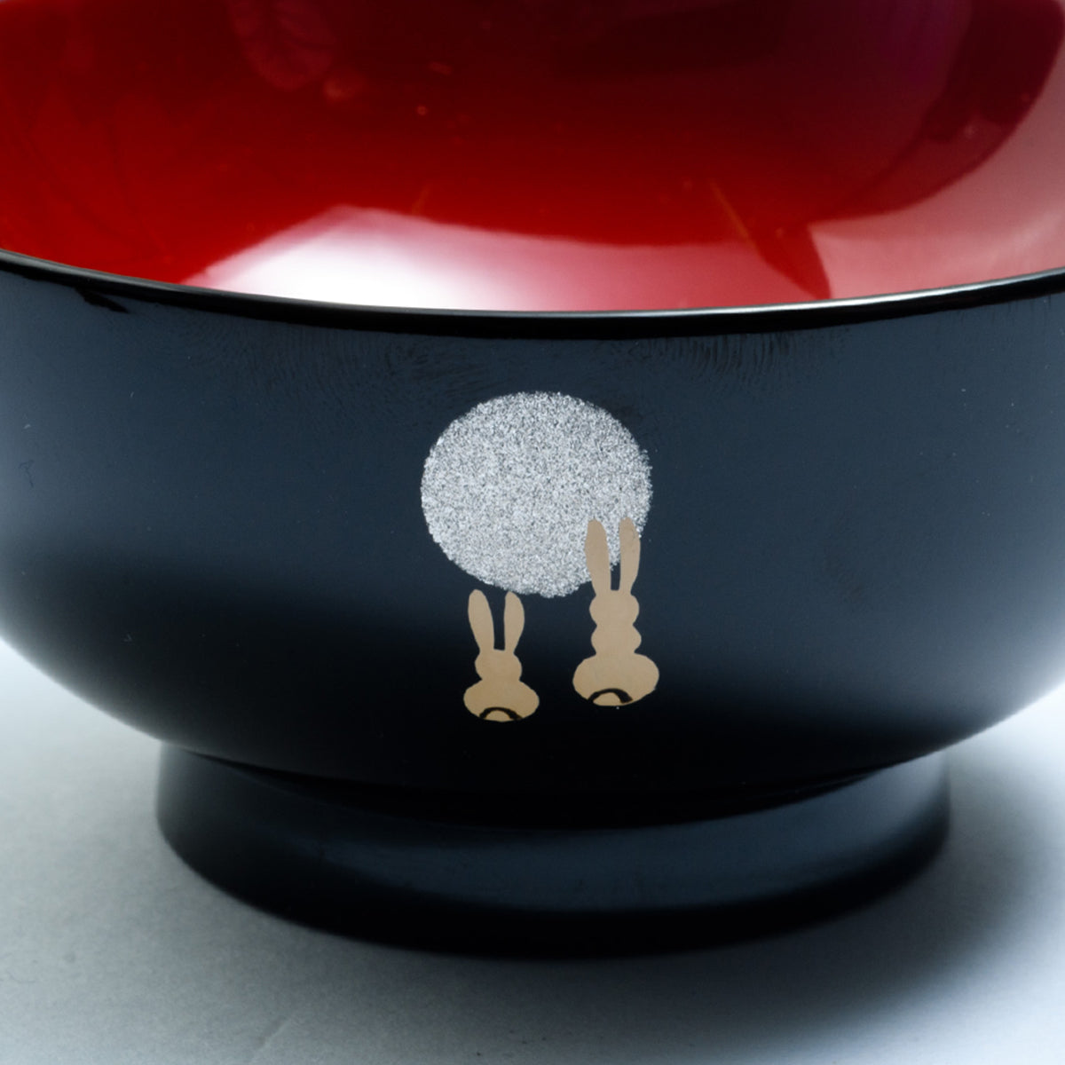 川連漆器 子供椀 月見うさぎ(黒内朱)