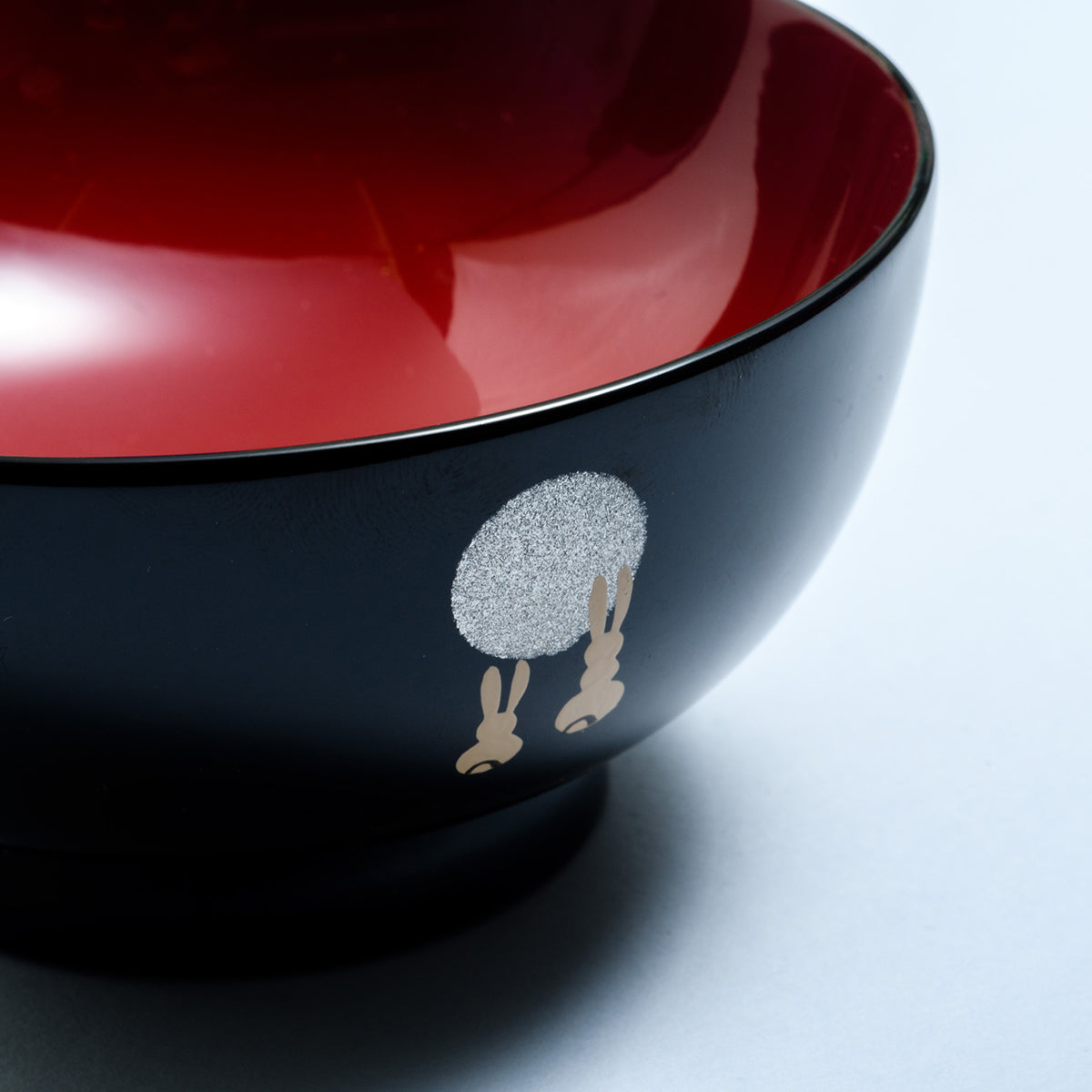 川連漆器 子供椀 月見うさぎ(黒内朱)
