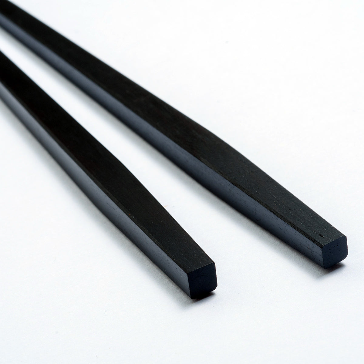 黒燿四角（こくようしかく） 20～24.5cm 専用箸置き・専用ボックス付き 【若狭塗箸】